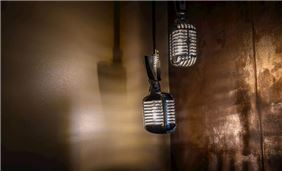 Microphone Lights The Sessions Hotel